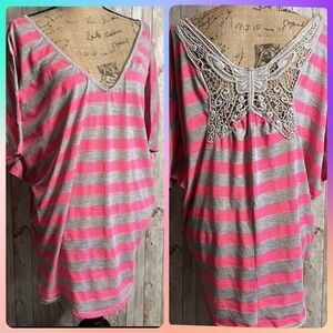 3/$15 ☮️ Pretty Rebellious Pink & Grey Striped Lace Butterfly Back Shirt